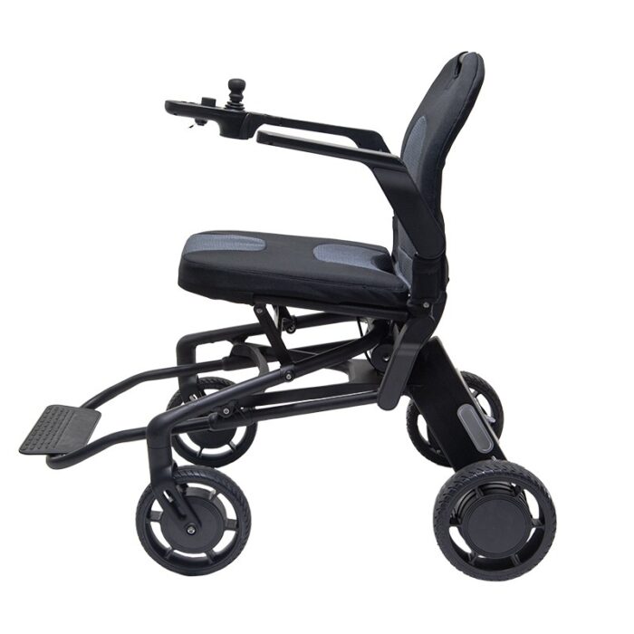 Pocket chair, la carrozzina elettrica per uso interno
